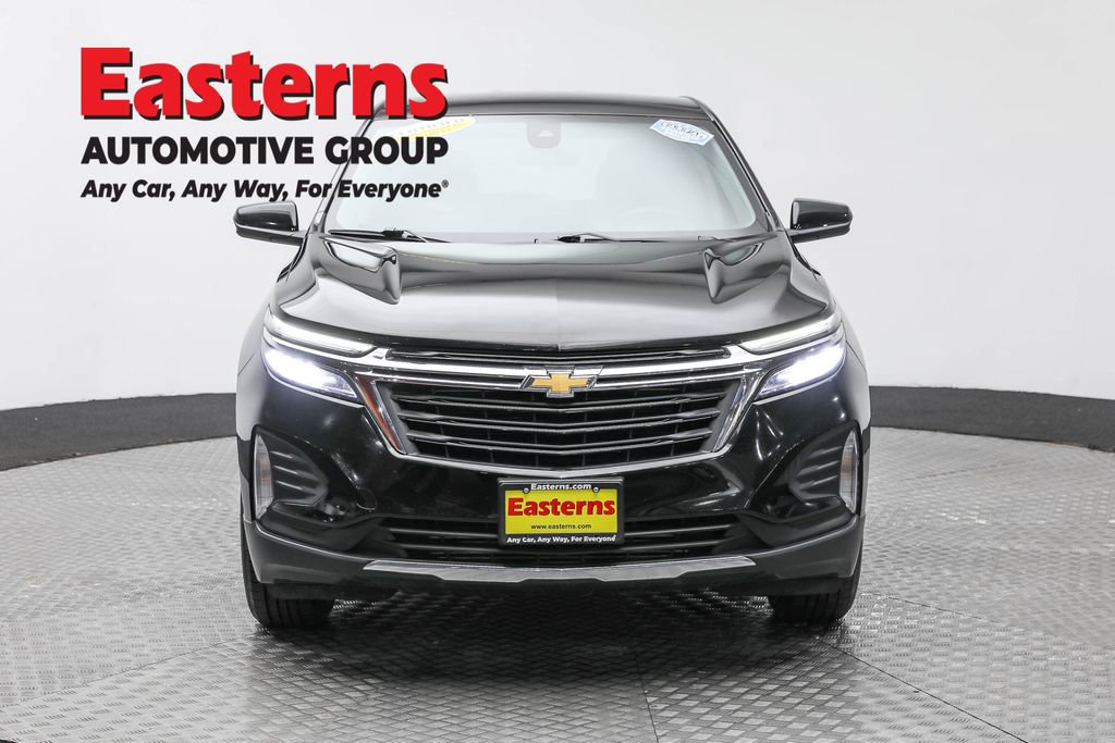 Used 2023 Chevrolet Equinox LT image 2