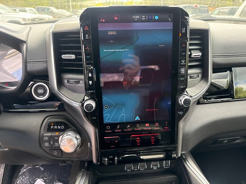New 2026 RAM 1500 Laramie AWD/4WD image 12