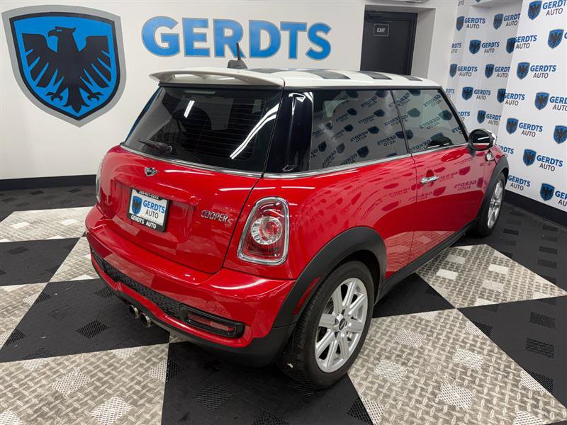 Used 2013 MINI Cooper S FWD image 4