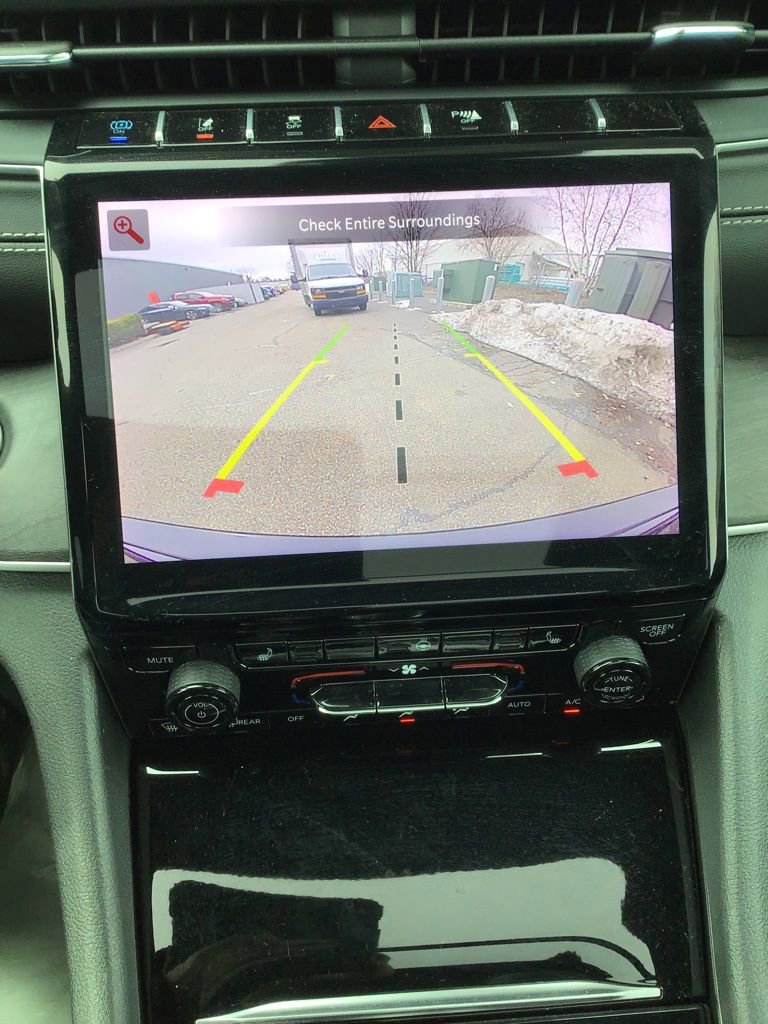 Used 2024 Jeep Grand Cherokee Limited 4xe image 12