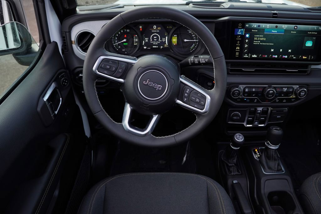 Certified 2025 Jeep Wrangler Unlimited Sahara w/ Safety Group image 21