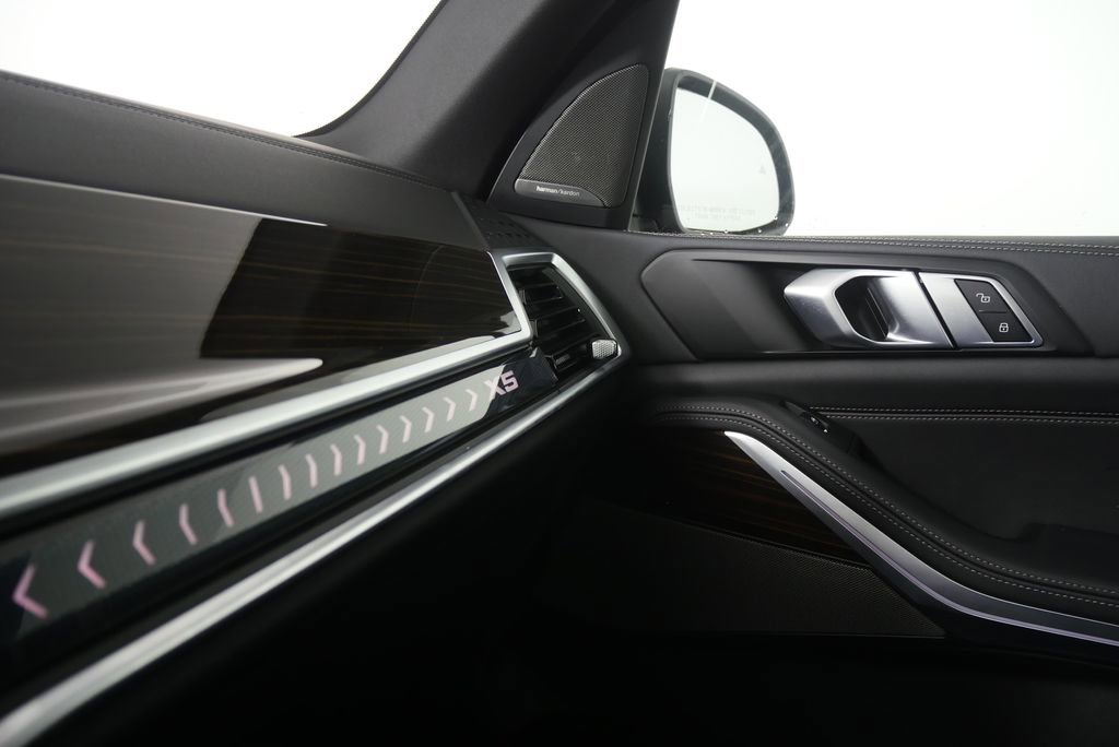 Certified 2025 BMW X5 xDrive40i image 28