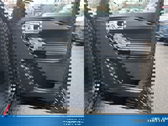 Used 2022 Ford Explorer ST w/ Equipment Group 401A image 23