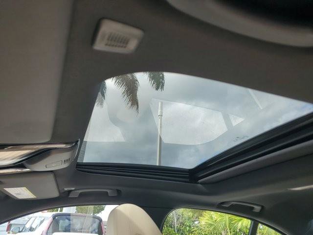 Used 2021 BMW 330i Sedan image 31