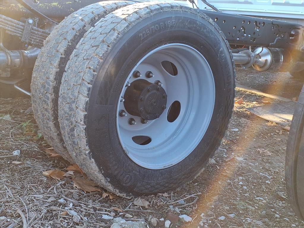 New 2026 Ford F550 4x4 Supercab Super Duty image 6