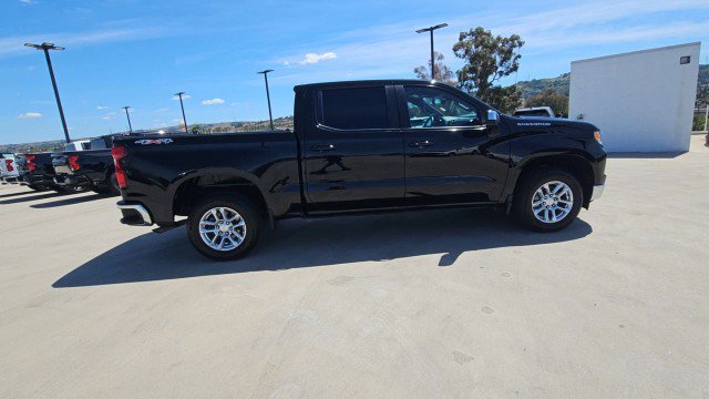 Used 2022 Chevrolet Silverado 1500 LT AWD/4WD image 9