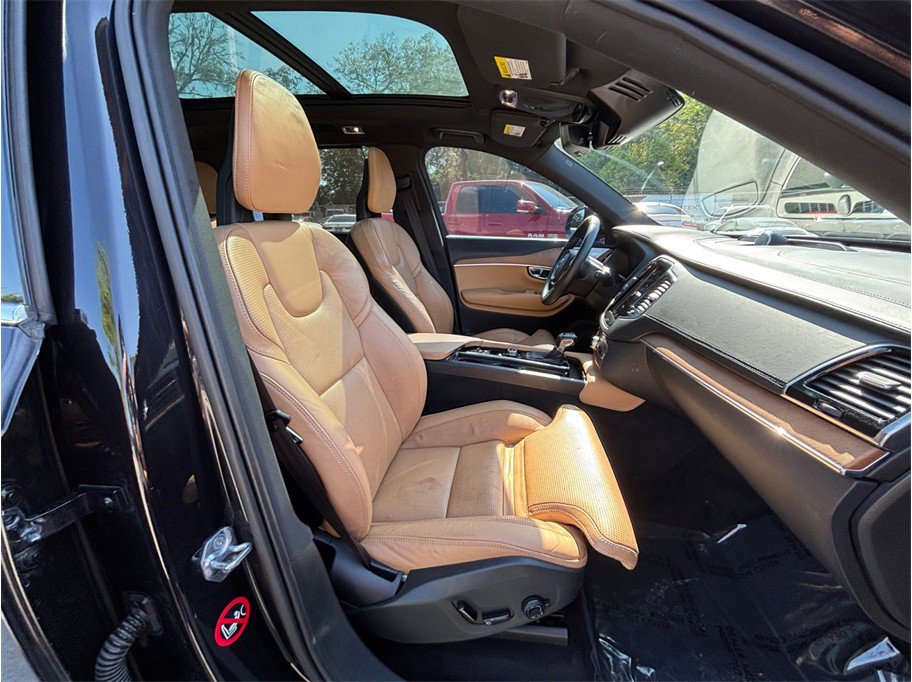 Used 2016 Volvo XC90 T6 Inscription w/ Vision Package image 46