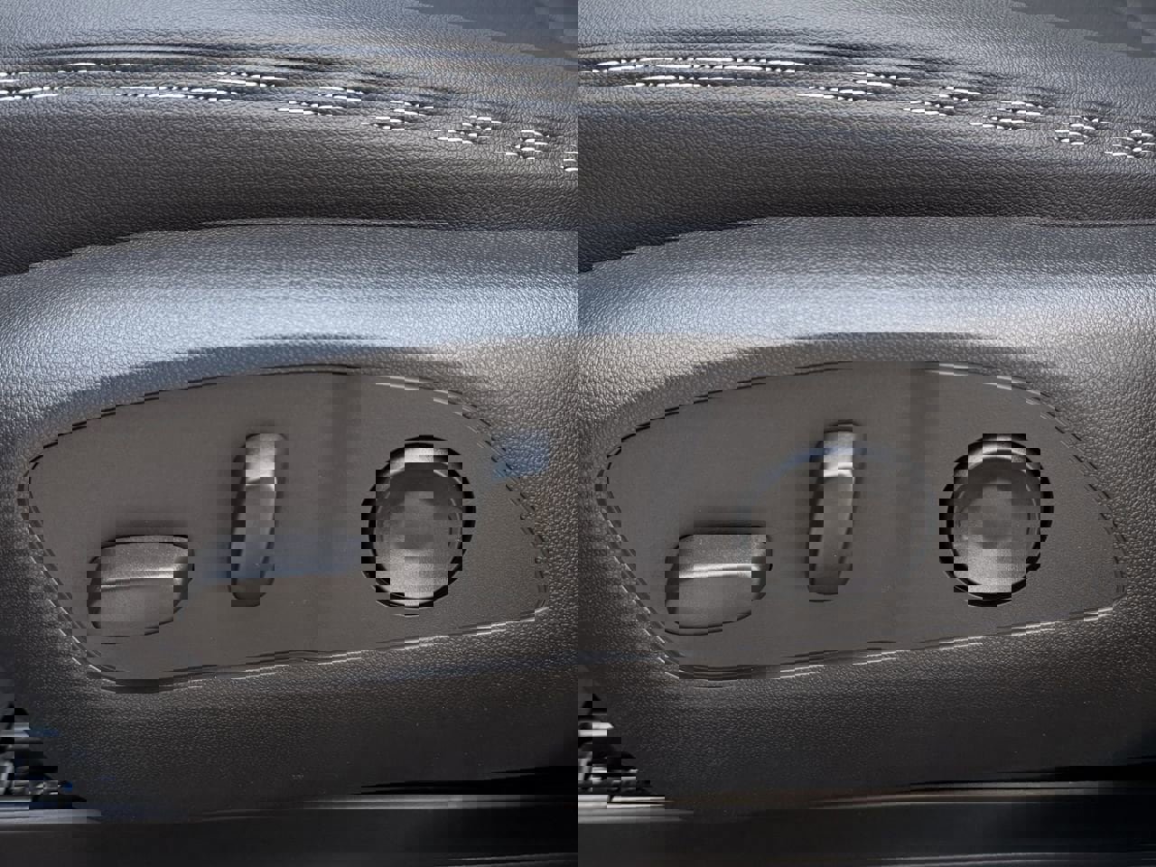 New 2026 Chevrolet Blazer EV LT w/ Super Cruise Package FWD image 21