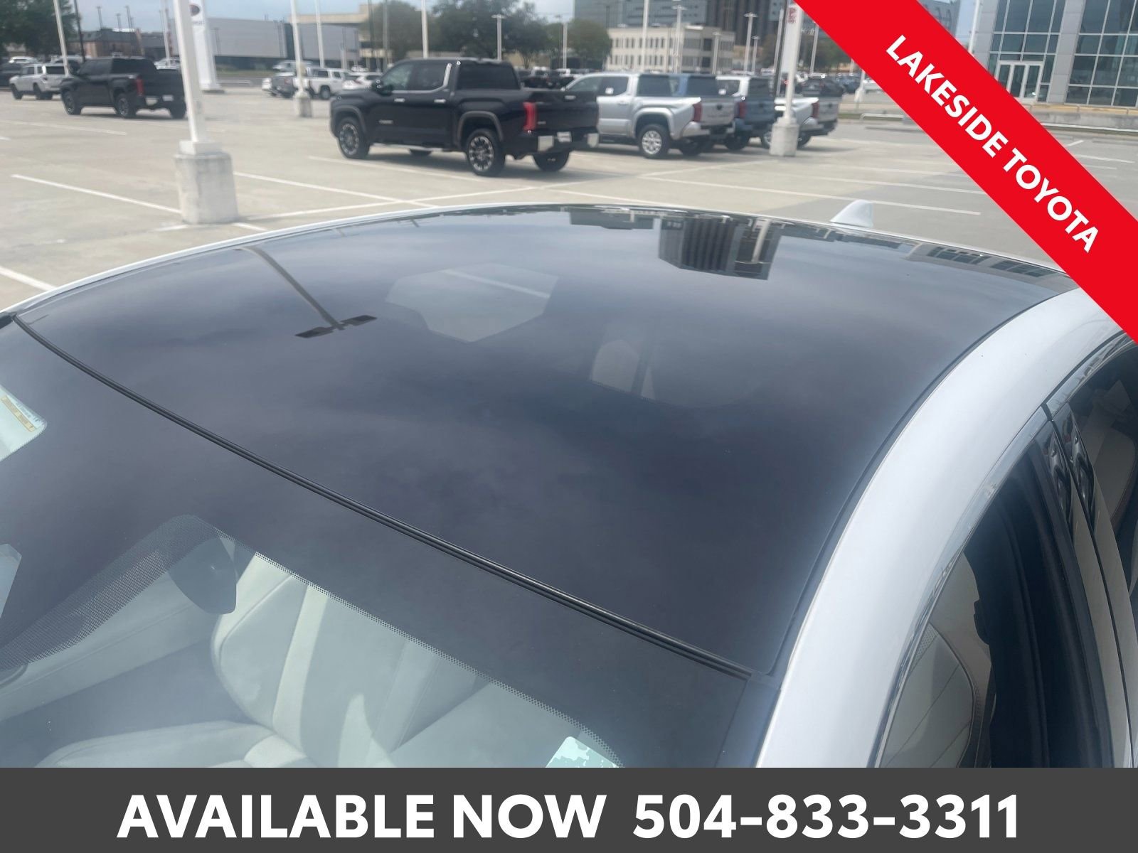 Used 2023 Toyota Crown Limited image 25