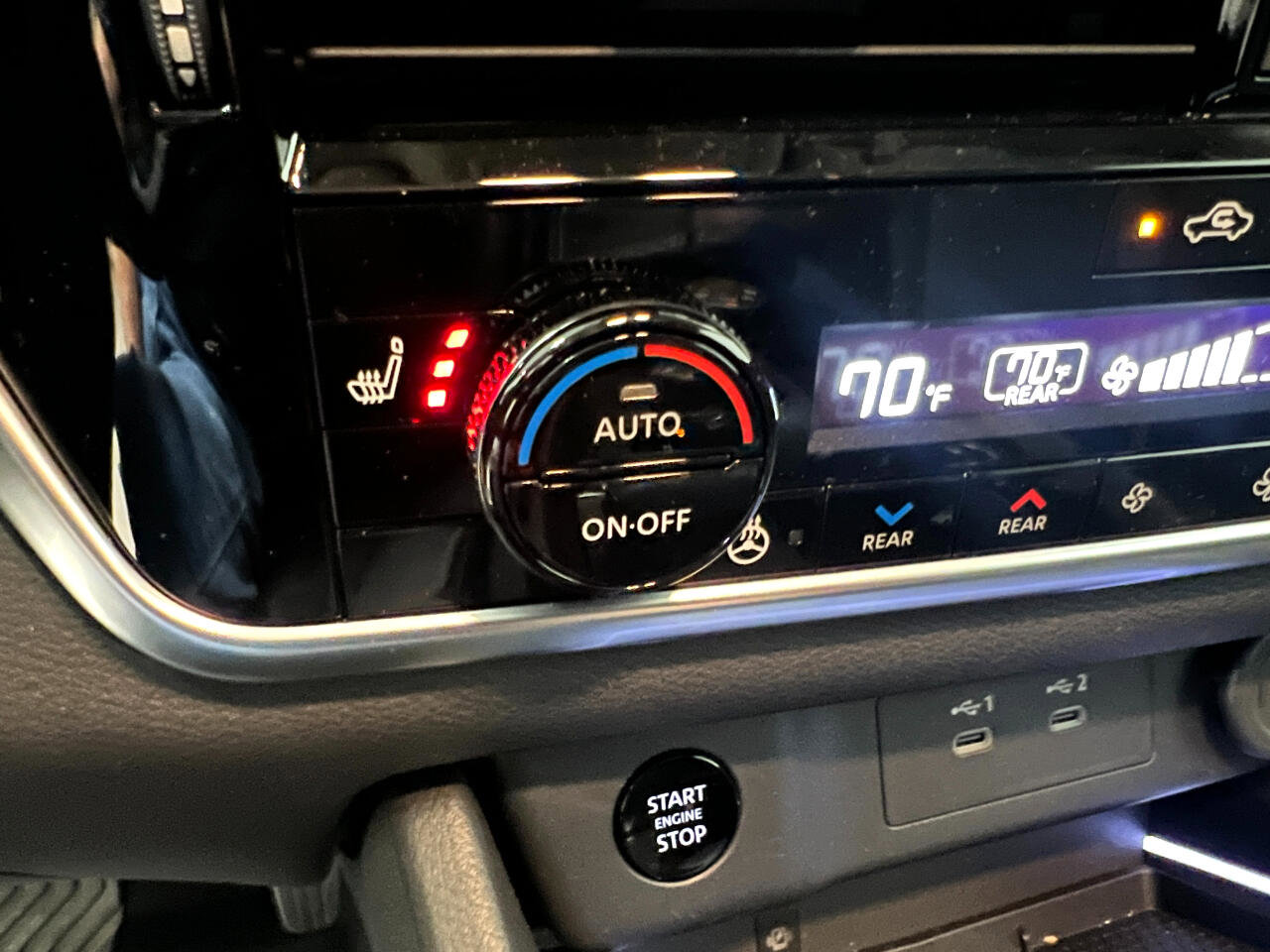 Used 2024 Nissan Rogue SL w/ SL Premium Package image 36