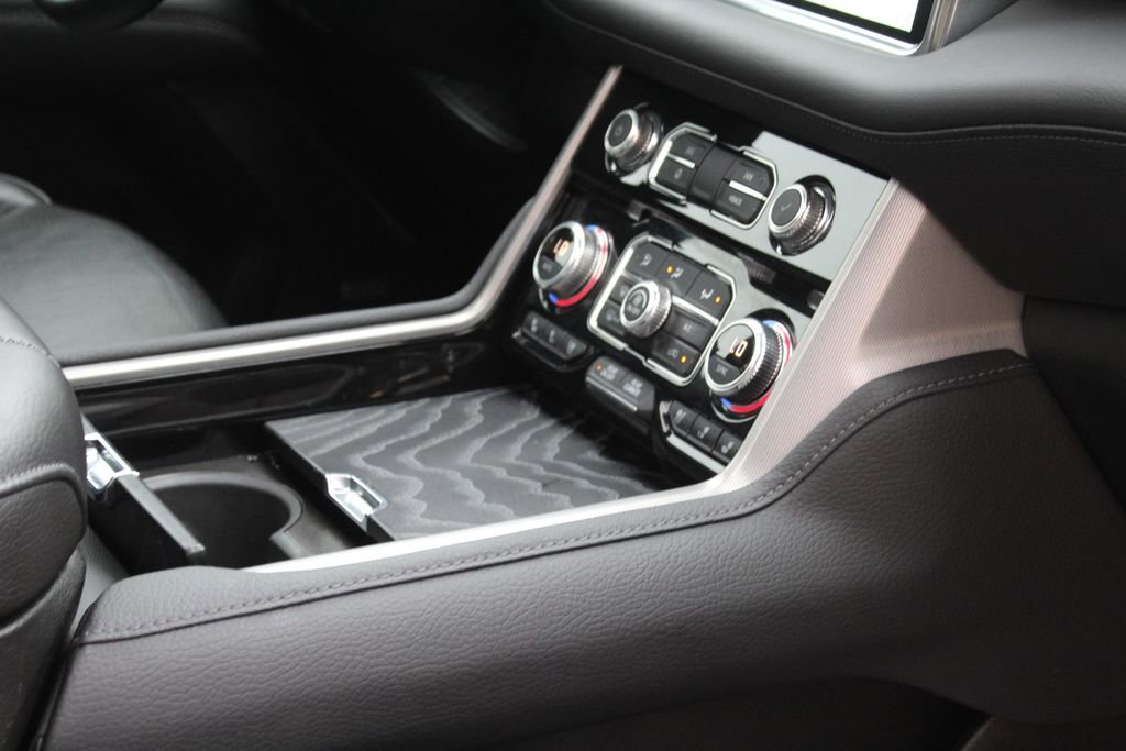 Used 2024 GMC Yukon Denali image 29