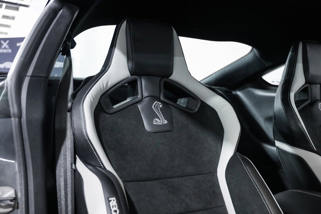 Used 2022 Ford Mustang Shelby GT500 w/ Carbon Fiber Track Pack image 34