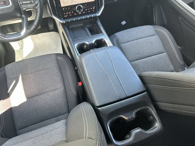 Used 2025 GMC Acadia Elevation AWD/4WD image 24