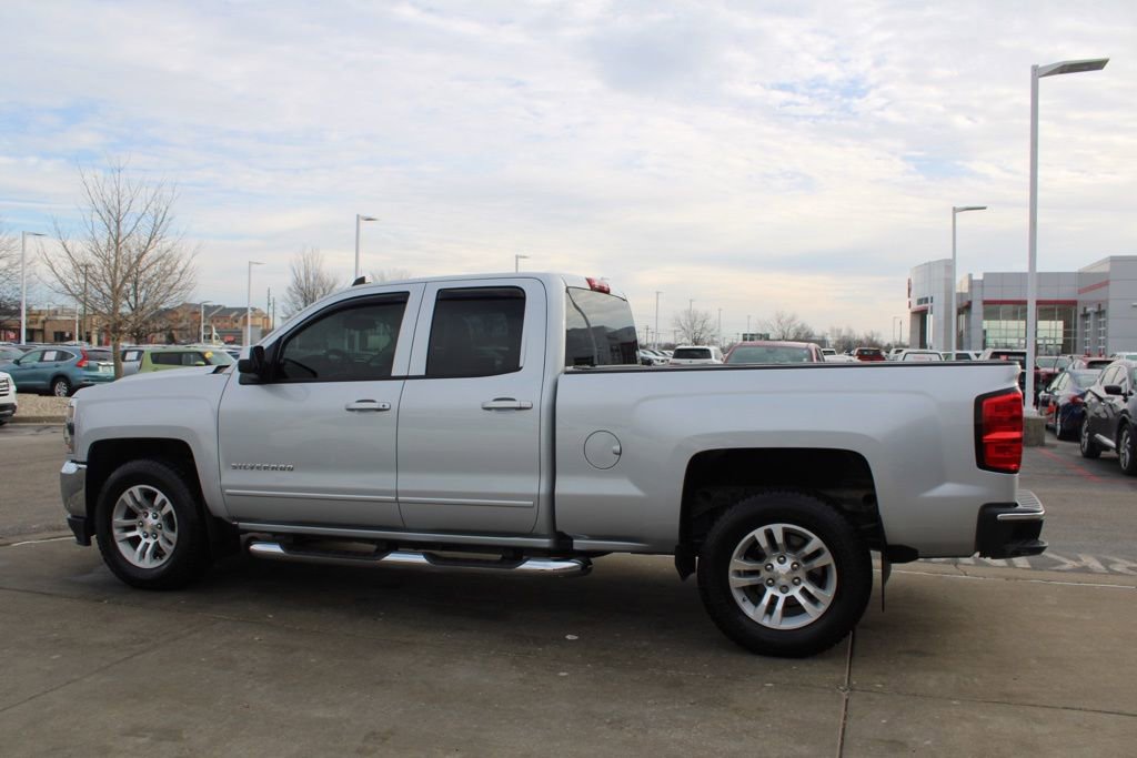 Used 2018 Chevrolet Silverado 1500 LT w/ All Star Edition image 4