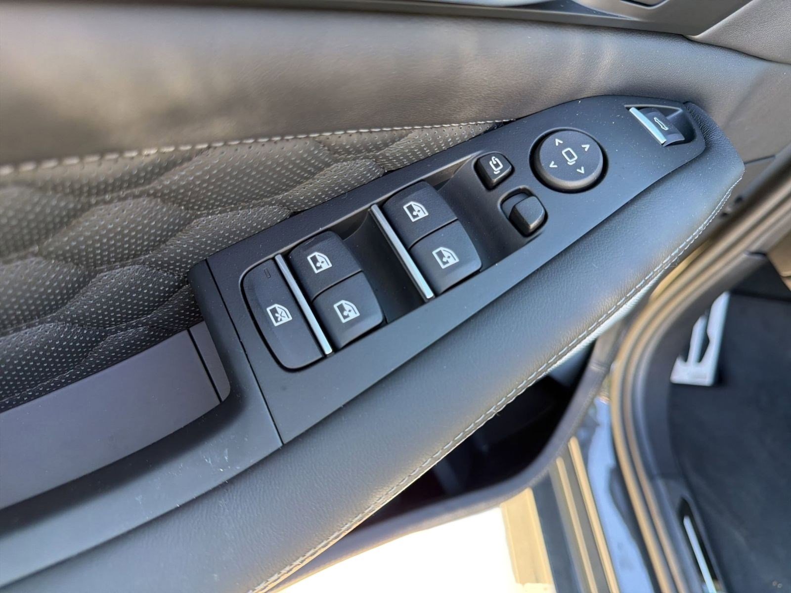 New 2026 BMW X5 M Competition image 21