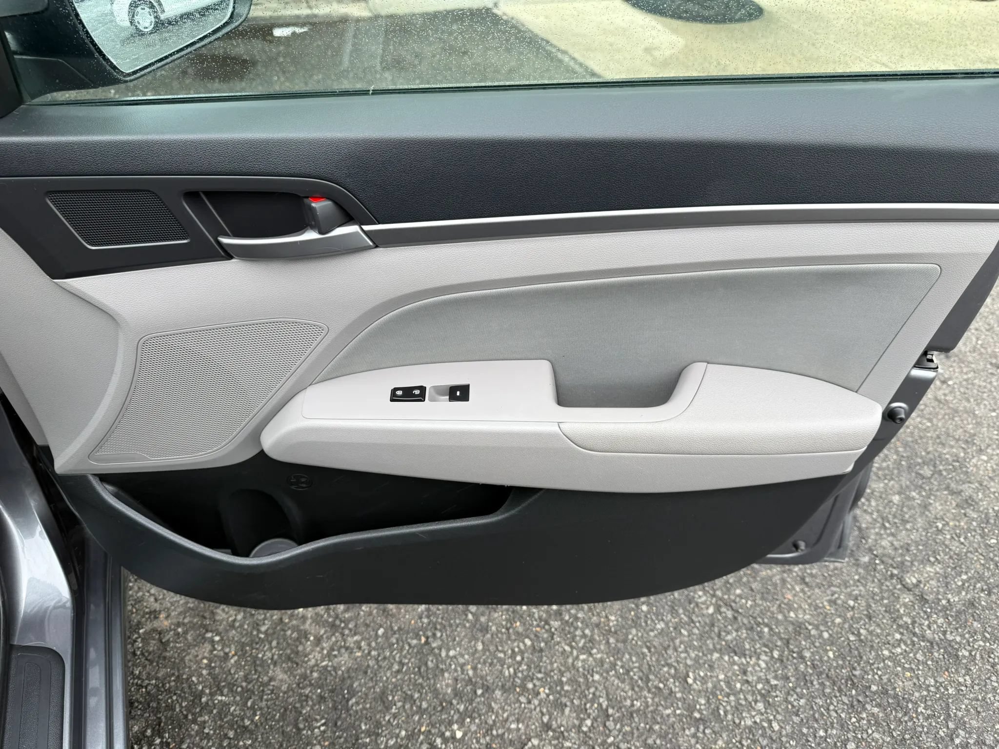Used 2018 Hyundai Elantra SEL FWD image 9
