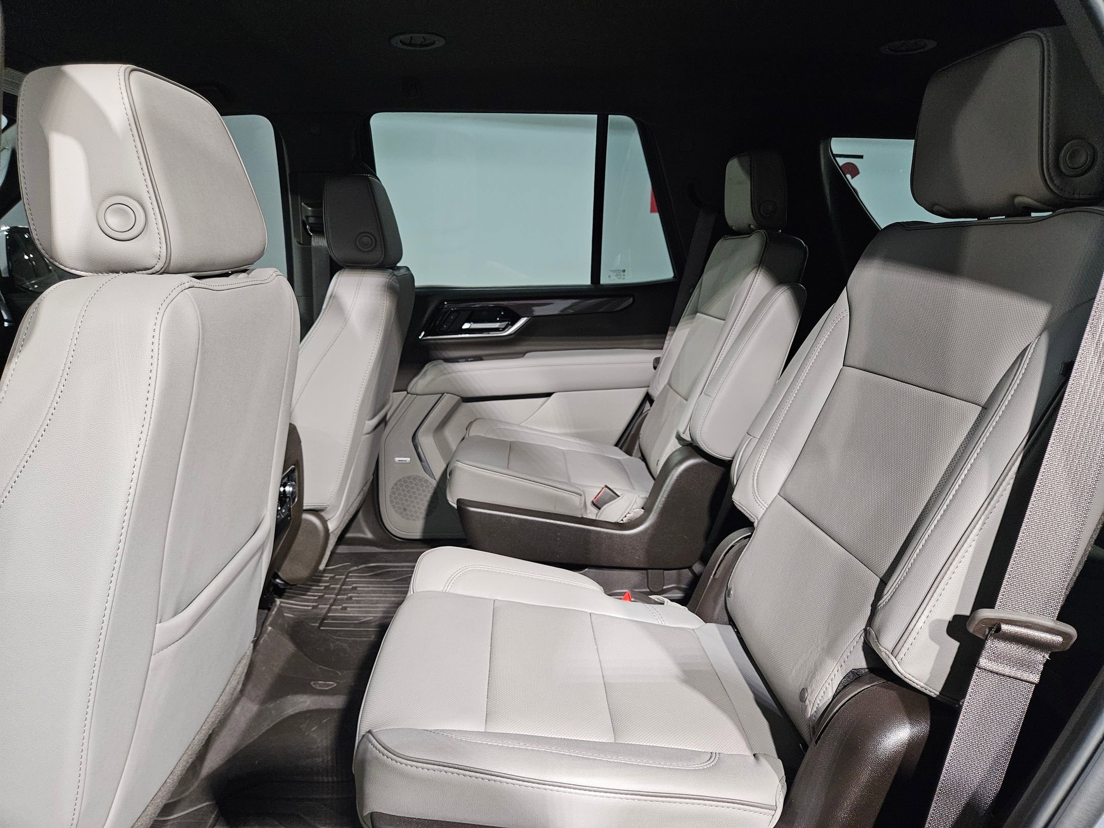 Used 2026 GMC Yukon Elevation image 37