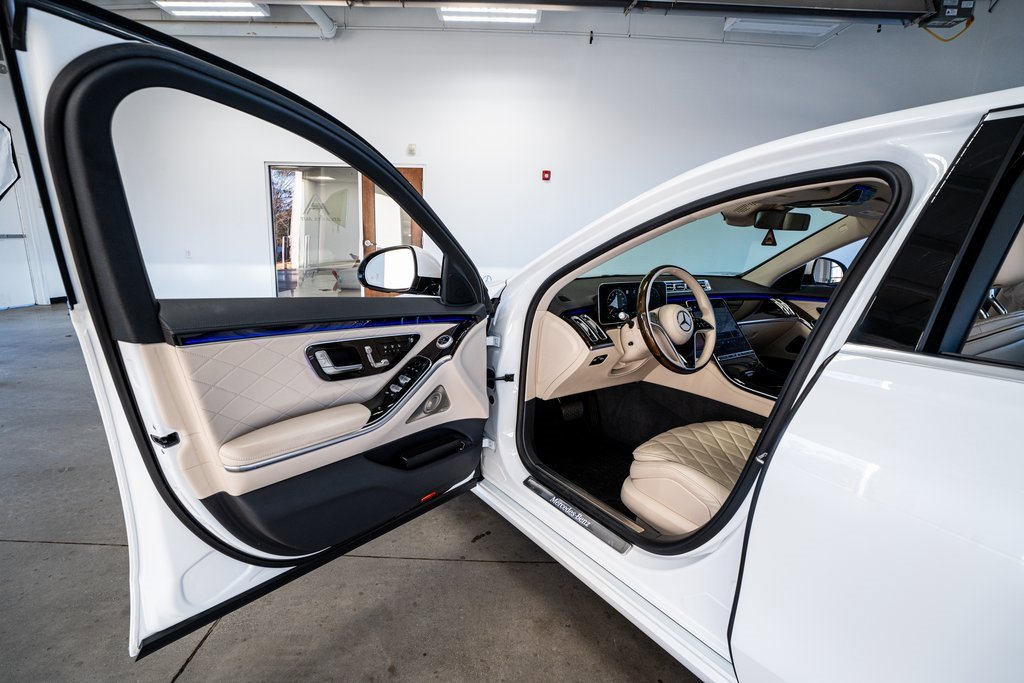 Used 2024 Mercedes-Benz S 580 S 580 image 36