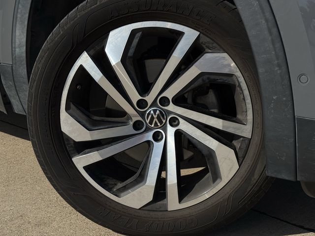 Used 2020 Volkswagen Atlas Cross Sport SEL Premium AWD/4WD image 9