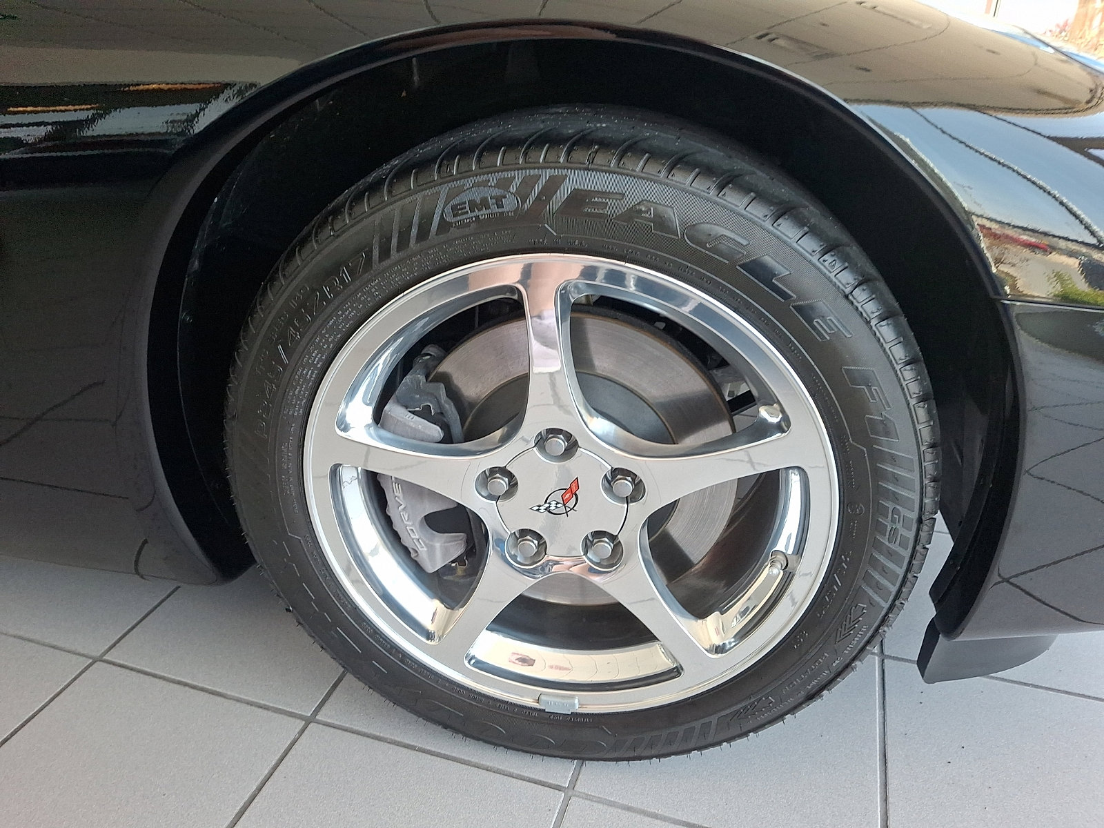 Used 2004 Chevrolet Corvette Convertible w/ Preferred Equipment Group image 8