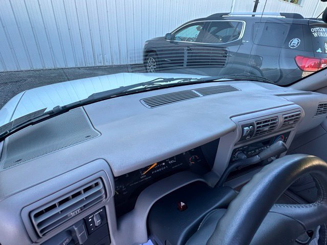 Used 1996 Chevrolet Blazer 4WD 4-Door image 34