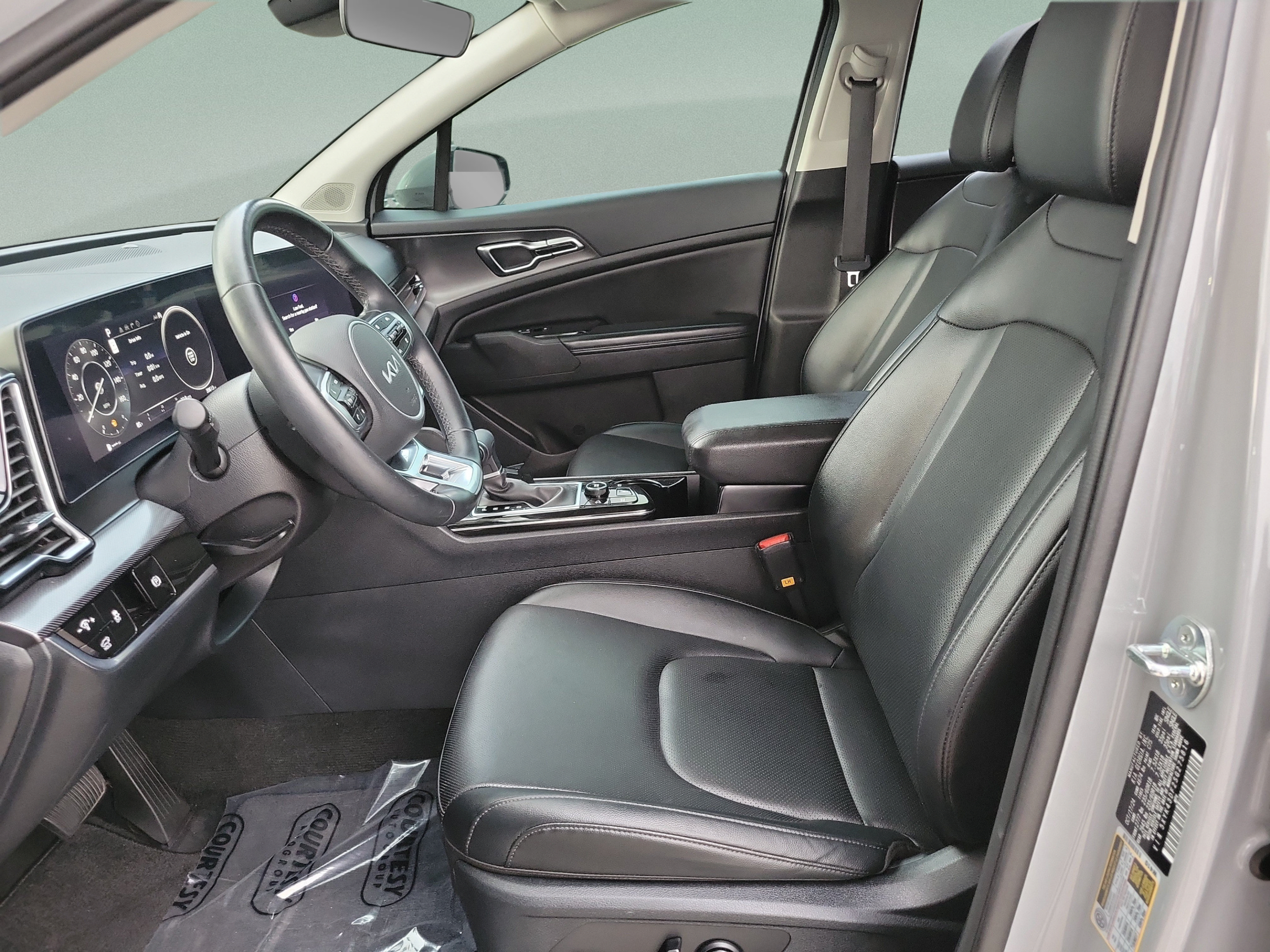 Certified 2025 Kia Sportage SX FWD image 16