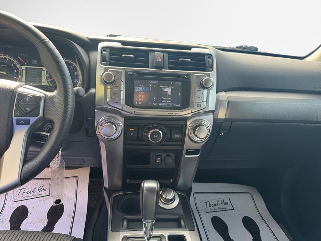 Used 2019 Toyota 4Runner SR5 AWD/4WD image 22