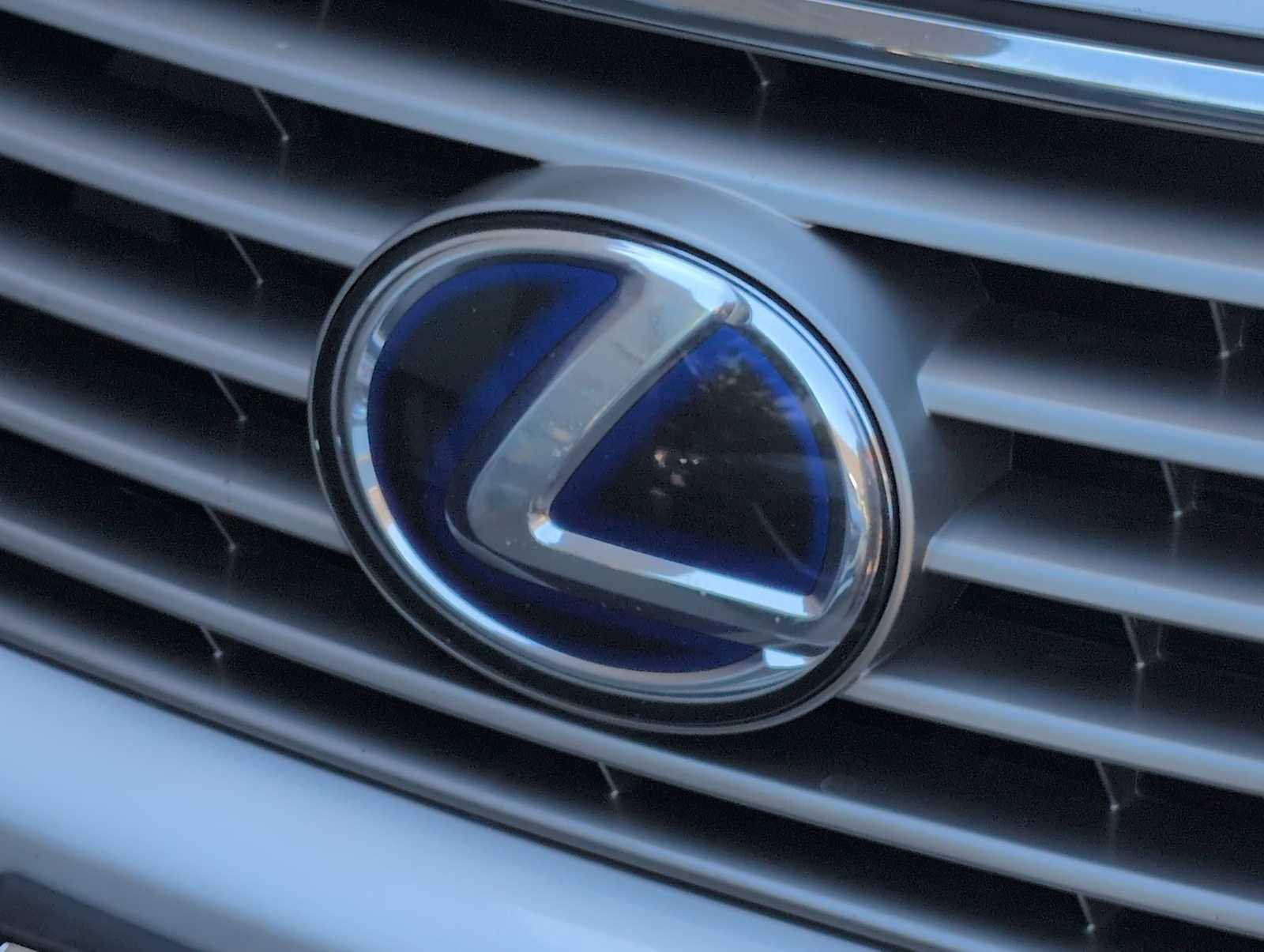 Used 2015 Lexus RX 450h AWD image 12