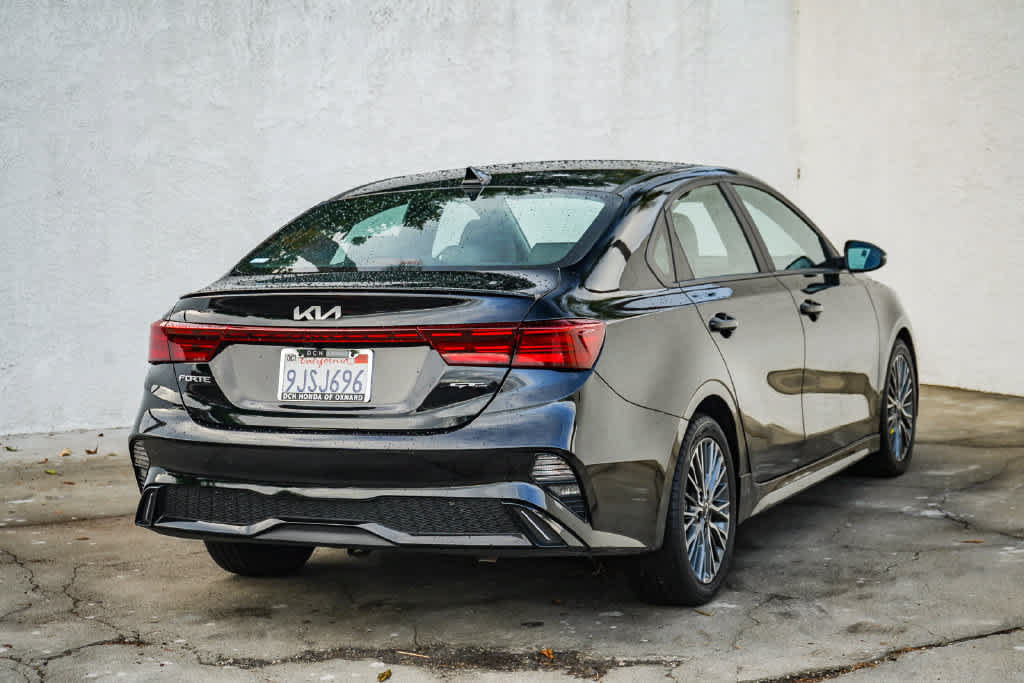 Used 2024 Kia Forte GT-Line w/ GT-Line Premium Package FWD image 4