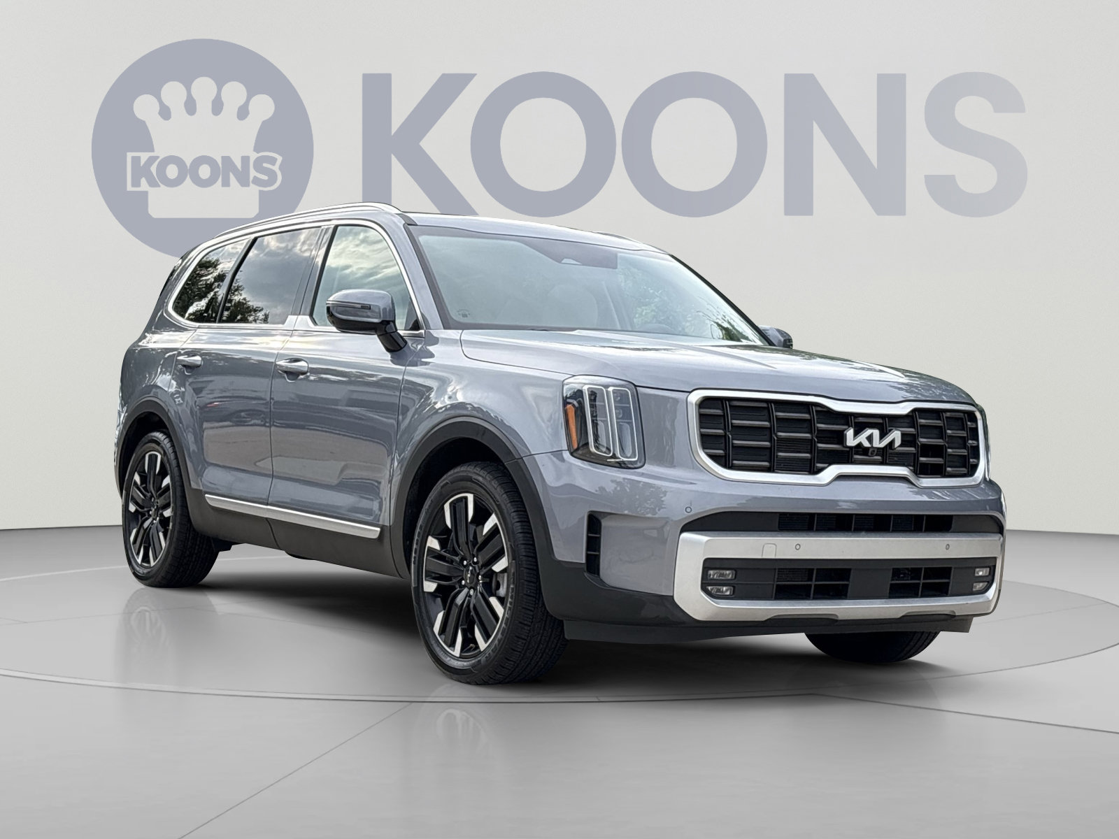 Used 2024 Kia Telluride SX w/ Towing Package FWD image 10