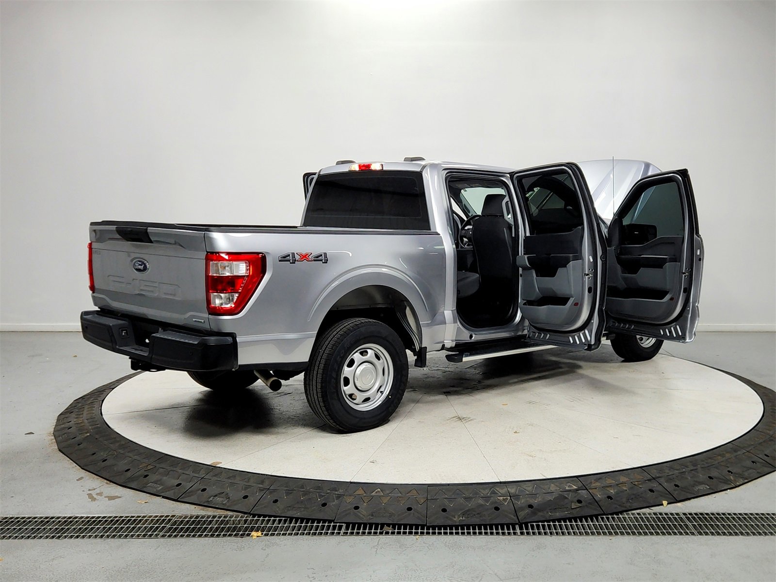 Used 2023 Ford F150 XL image 15