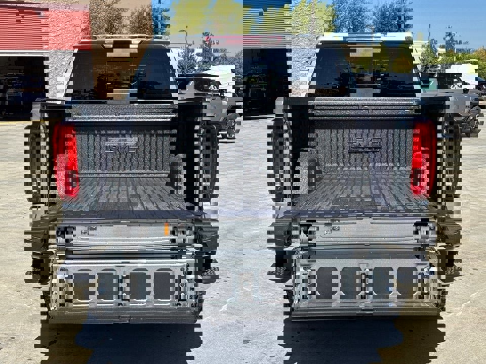 Used 2026 GMC Sierra 1500 SLT w/ SLT Premium Plus Package image 8