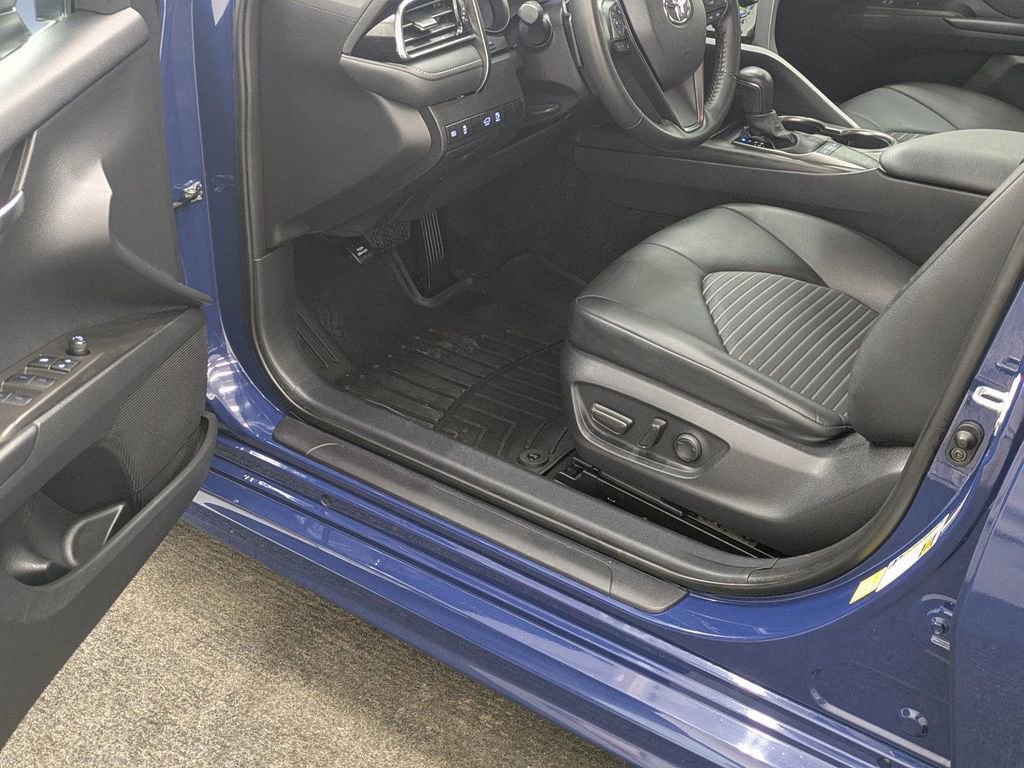 Used 2023 Toyota Camry SE image 23