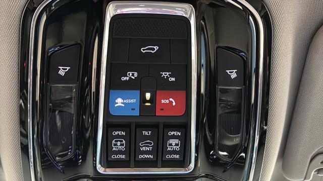 Used 2023 Jeep Grand Wagoneer 4WD image 36