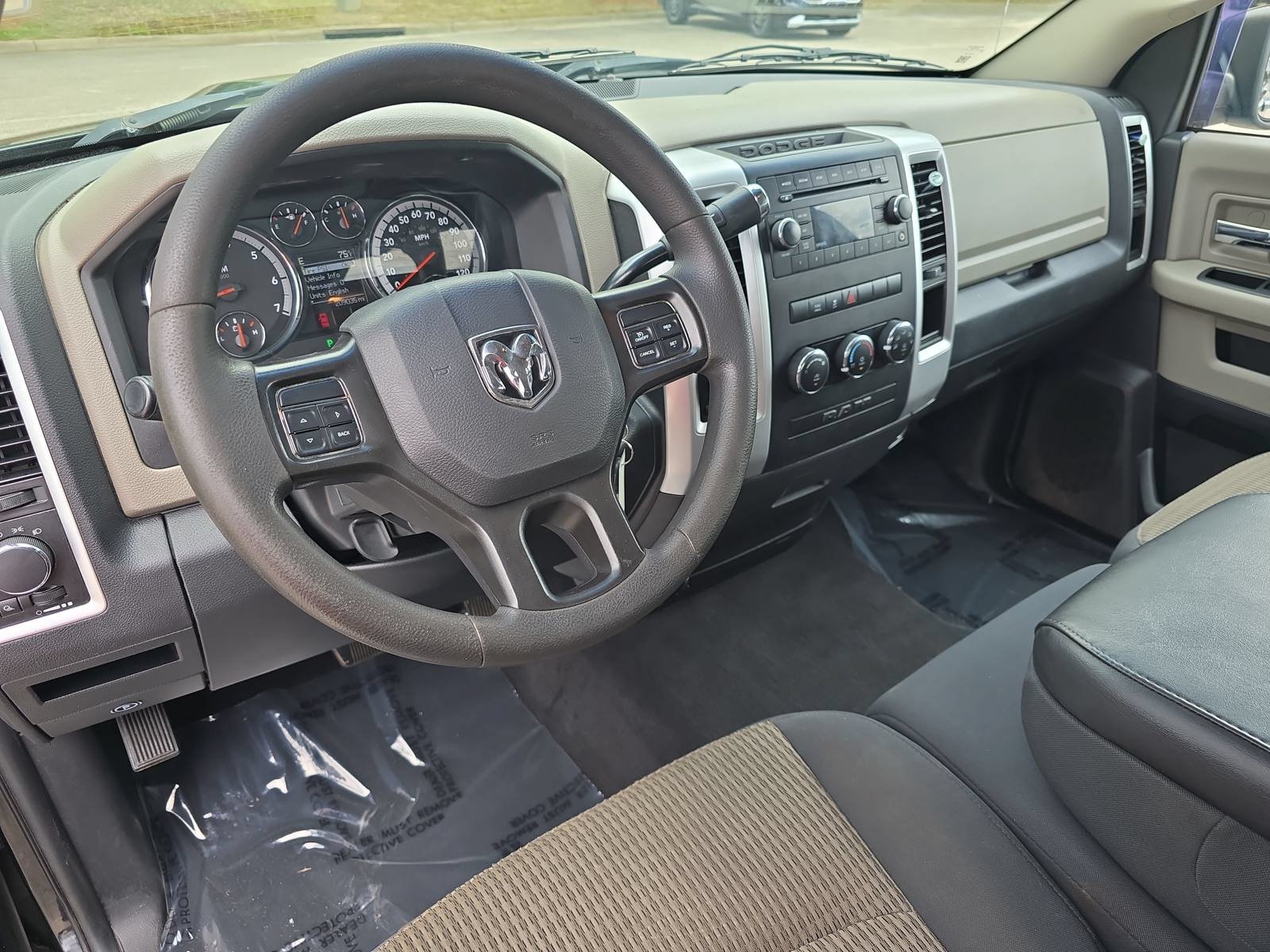 Used 2012 RAM 1500 Classic SLT AWD/4WD image 17