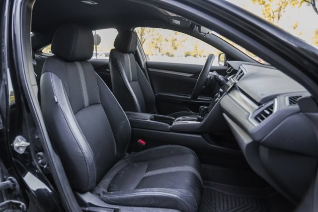 Used 2020 Honda Civic Sport image 33