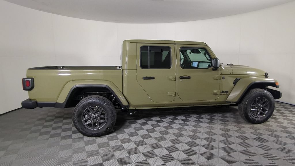 New 2026 Jeep Gladiator Sport AWD/4WD image 4