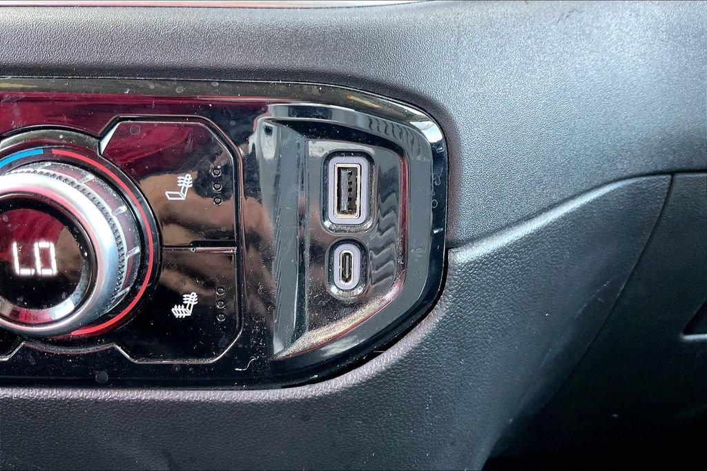 Used 2025 GMC Sierra 1500 SLT RWD image 30