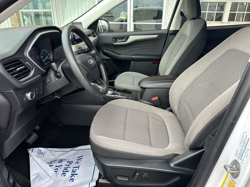 Used 2022 Ford Escape SE image 10