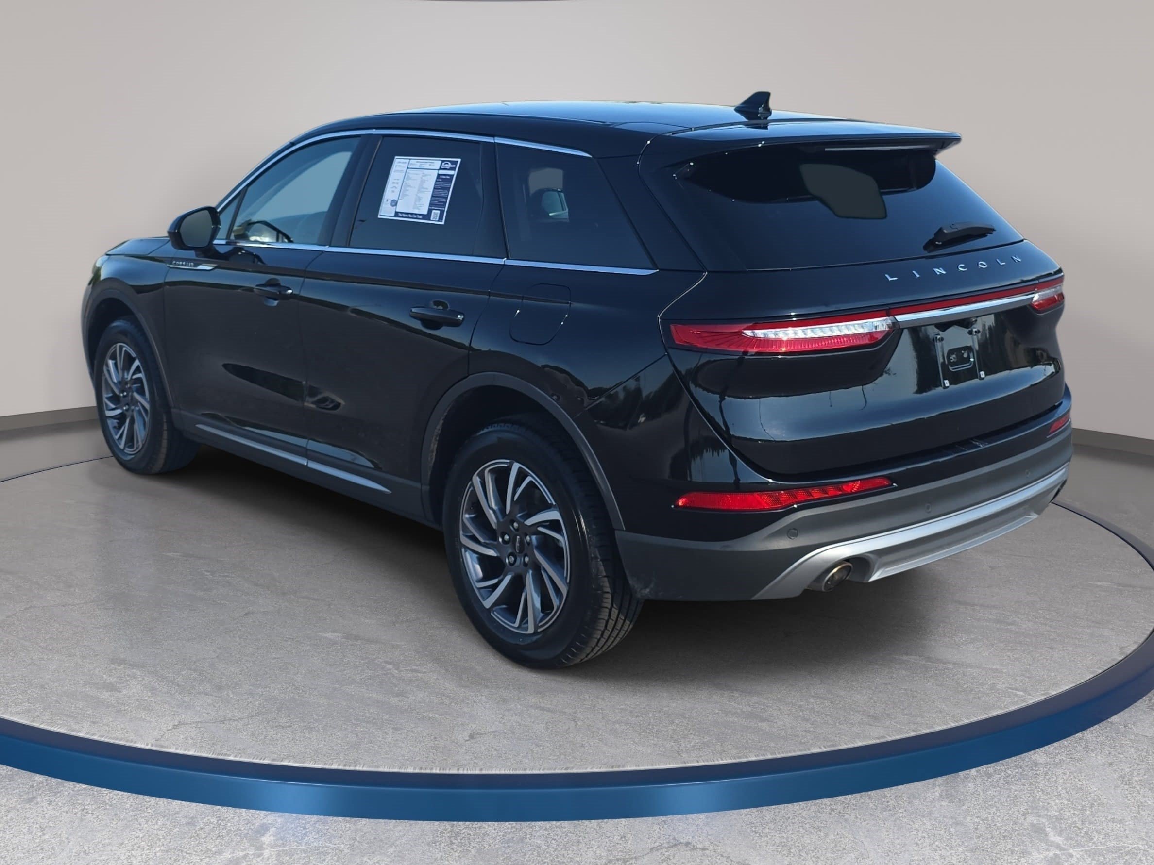 Certified 2024 Lincoln Corsair FWD image 7