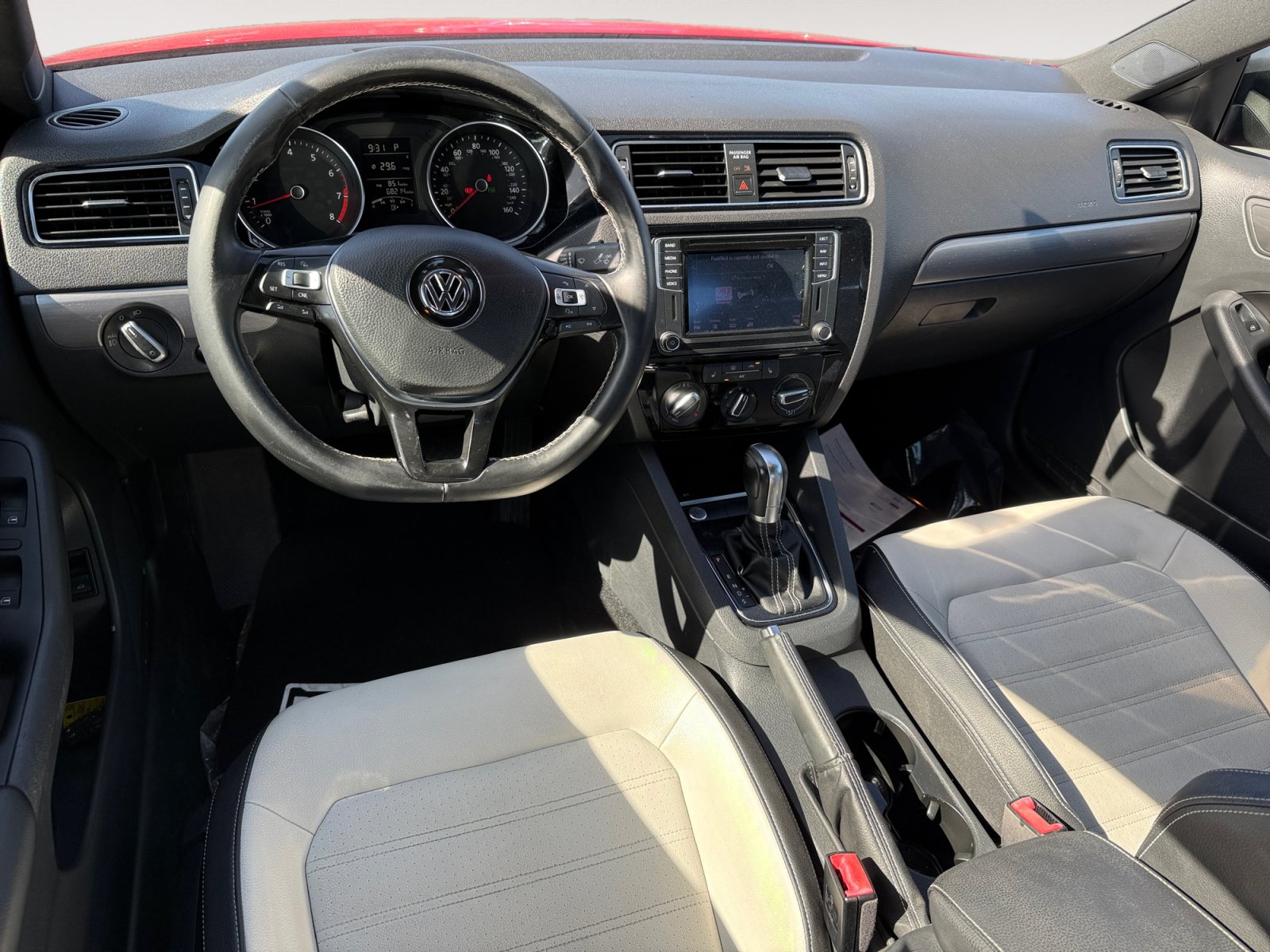 Used 2016 Volkswagen Jetta Sport FWD image 15