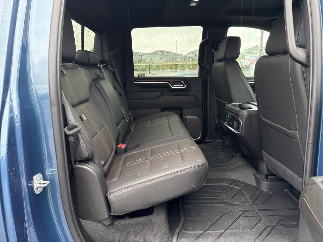 Used 2024 Chevrolet Silverado 3500 High Country w/ High Country Premium Package AWD/4WD image 12