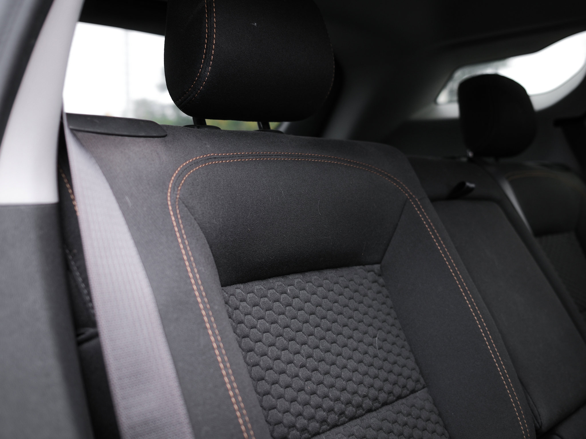 Used 2020 GMC Terrain SLE image 28