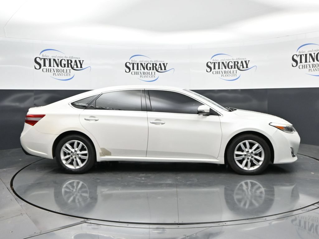 Used 2014 Toyota Avalon XLE FWD image 8