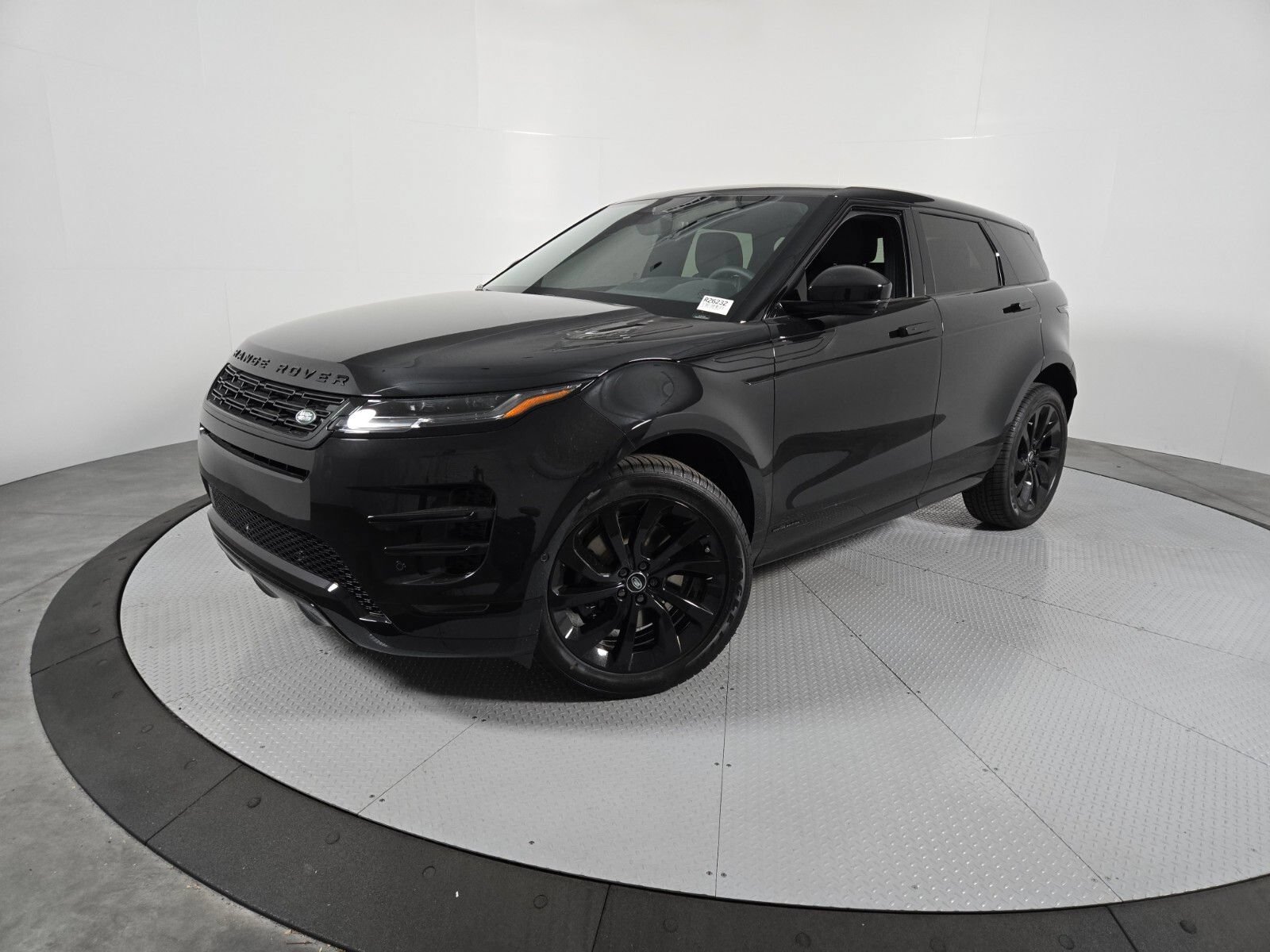 New 2026 Land Rover Range Rover Evoque Hoxton AWD/4WD image 1