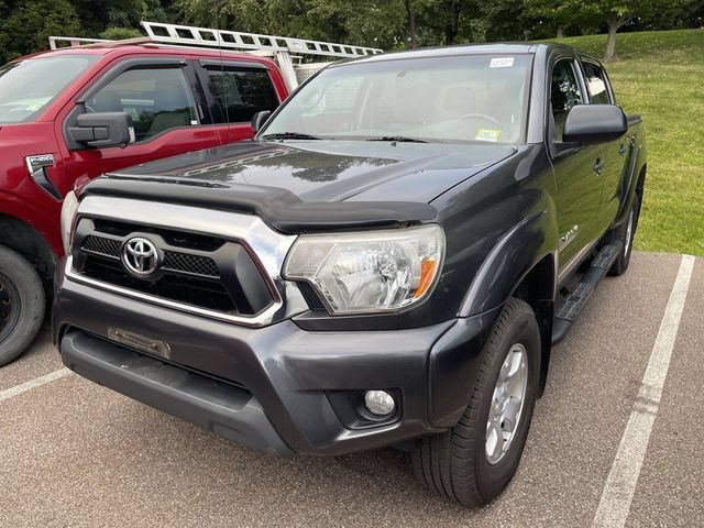 Used 2015 Toyota Tacoma 4x4 Double Cab w/ SR5 Package image 2