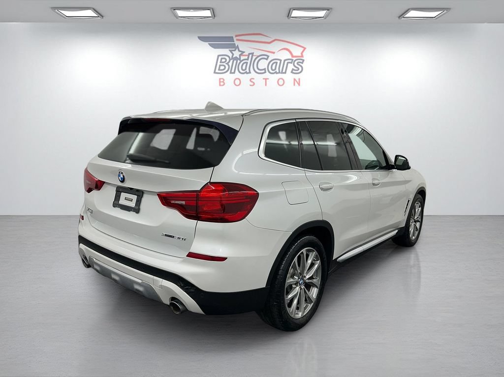 Used 2018 BMW X3 xDrive30i w/ Premium Package AWD/4WD image 4