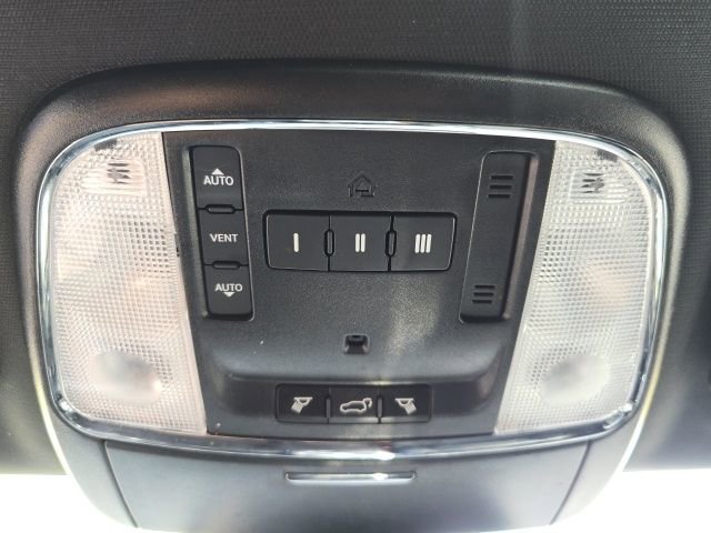 Used 2019 Jeep Grand Cherokee Limited AWD/4WD image 43