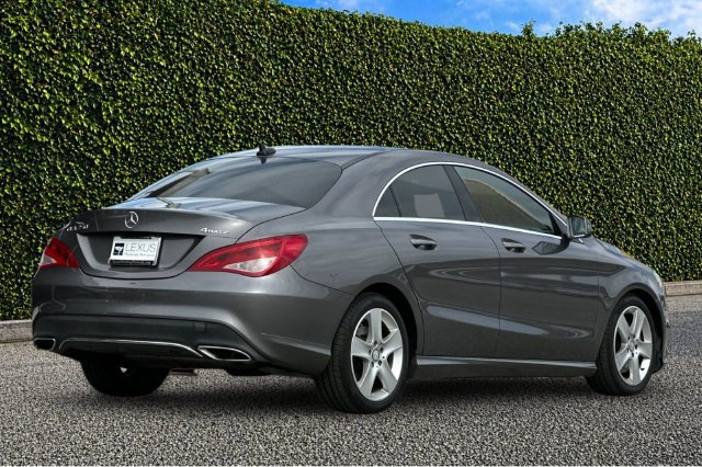 Used 2017 Mercedes-Benz CLA 250 4MATIC image 4
