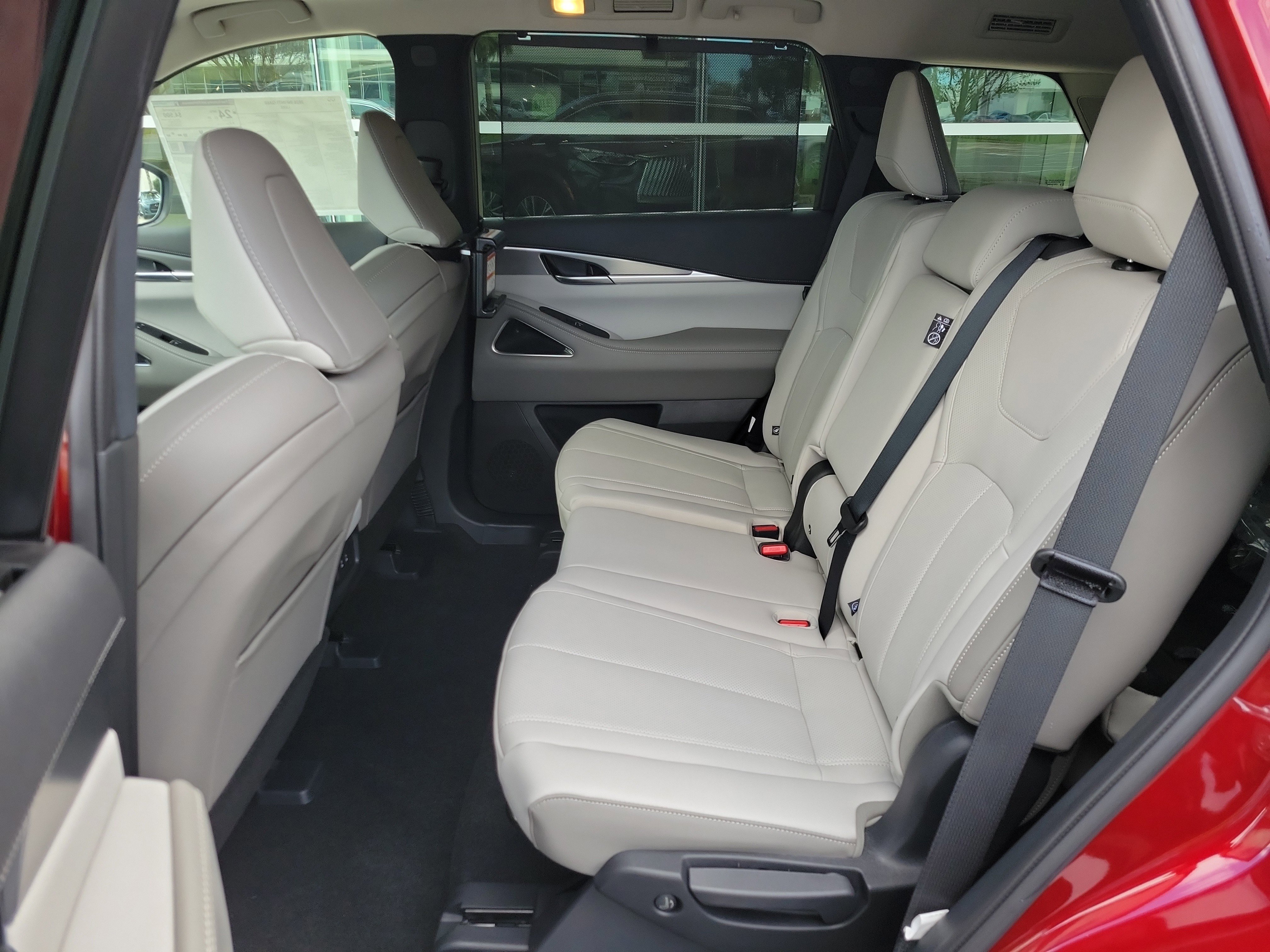 New 2026 INFINITI QX60 Luxe w/ Family Package image 16